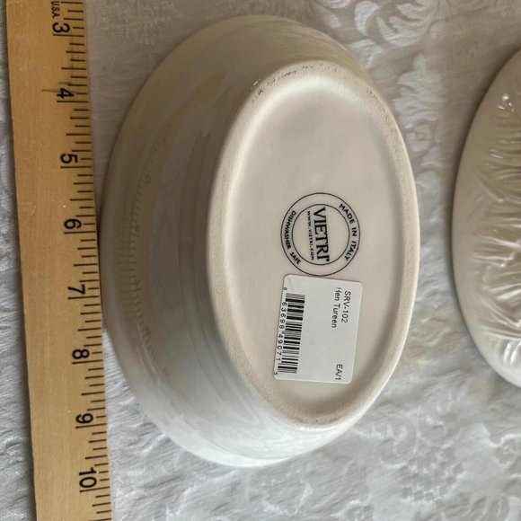 Vietri Covered Small Server - Hen - Picture 3 of 3